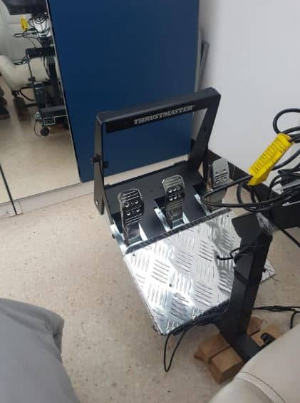 Pedaleira Thrustmaster T3PA : Teste e avaliação (2026) - Sim Racing