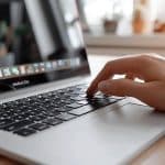 Comment utiliser l'équivalent de Ctrl+Alt+Suppr sur Mac : guide complet